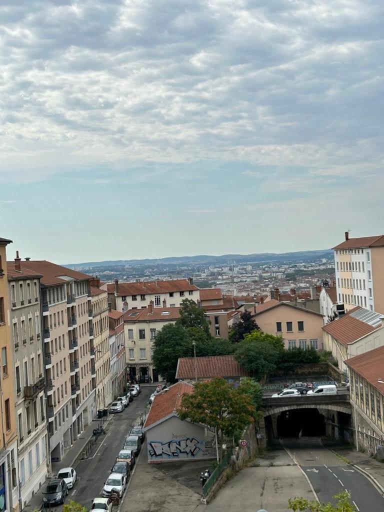Hotel De La Croix-Rousse Lyon Exterior foto